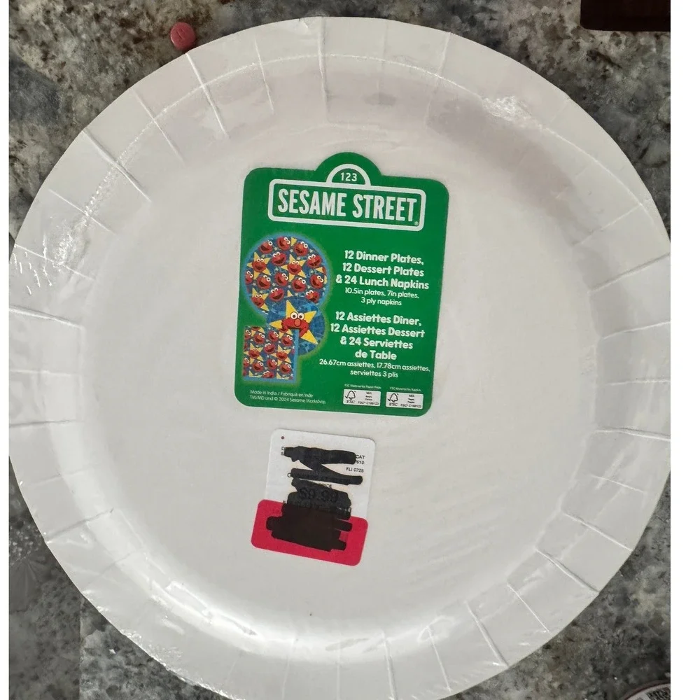 Sesame Street Elmo Star Party Supply Set 12 Dinner 12 Dessert Plates 24 Napkins